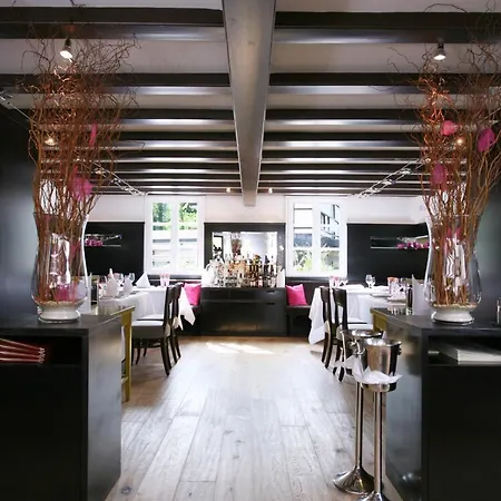 Restaurant Zur Post ホテル